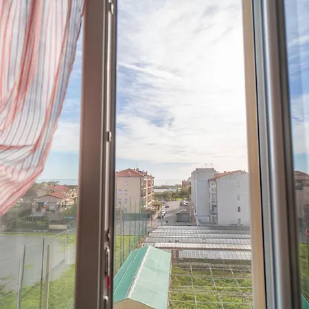 Gallinara Apartment *